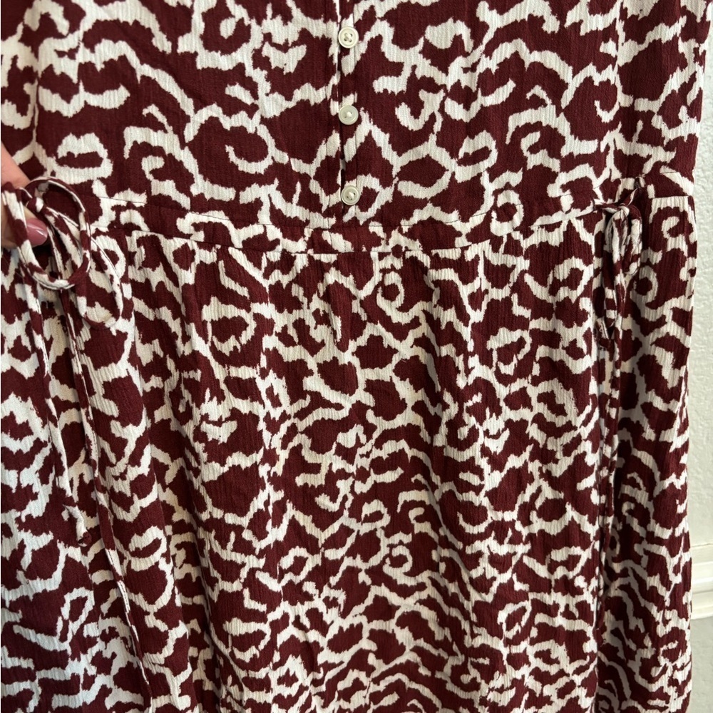 Loft Women’s maroon and white v-neck knee-length dress size XS - Picture 5 of 7